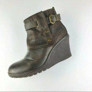 (NEW) New Directions Bailey Boots – Size 7.5